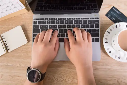 利比里亚人去到德国旅游的一周旅游攻略