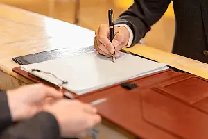 朝鲜人去到德国旅游费用及路线指南